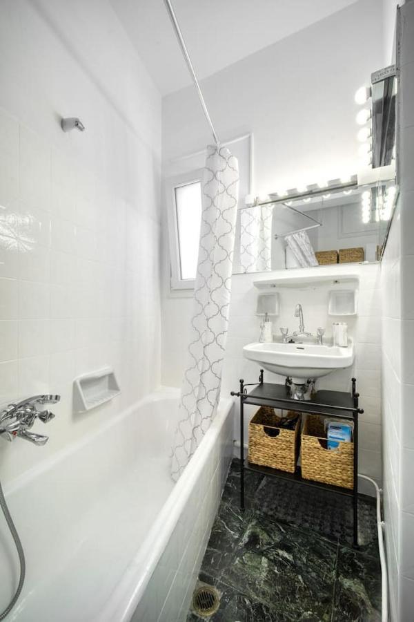 The Cactus Apartment With Large Sunny Balcony Atenas Exterior foto